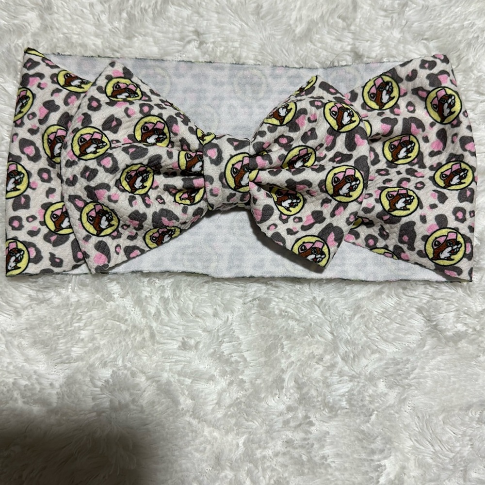 Buc-ee’s bow